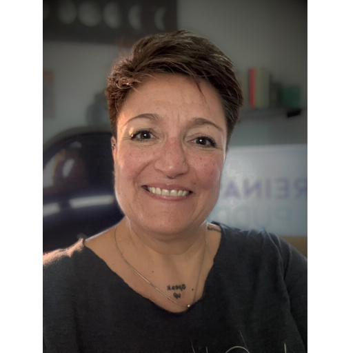 ShortHairHeadshot